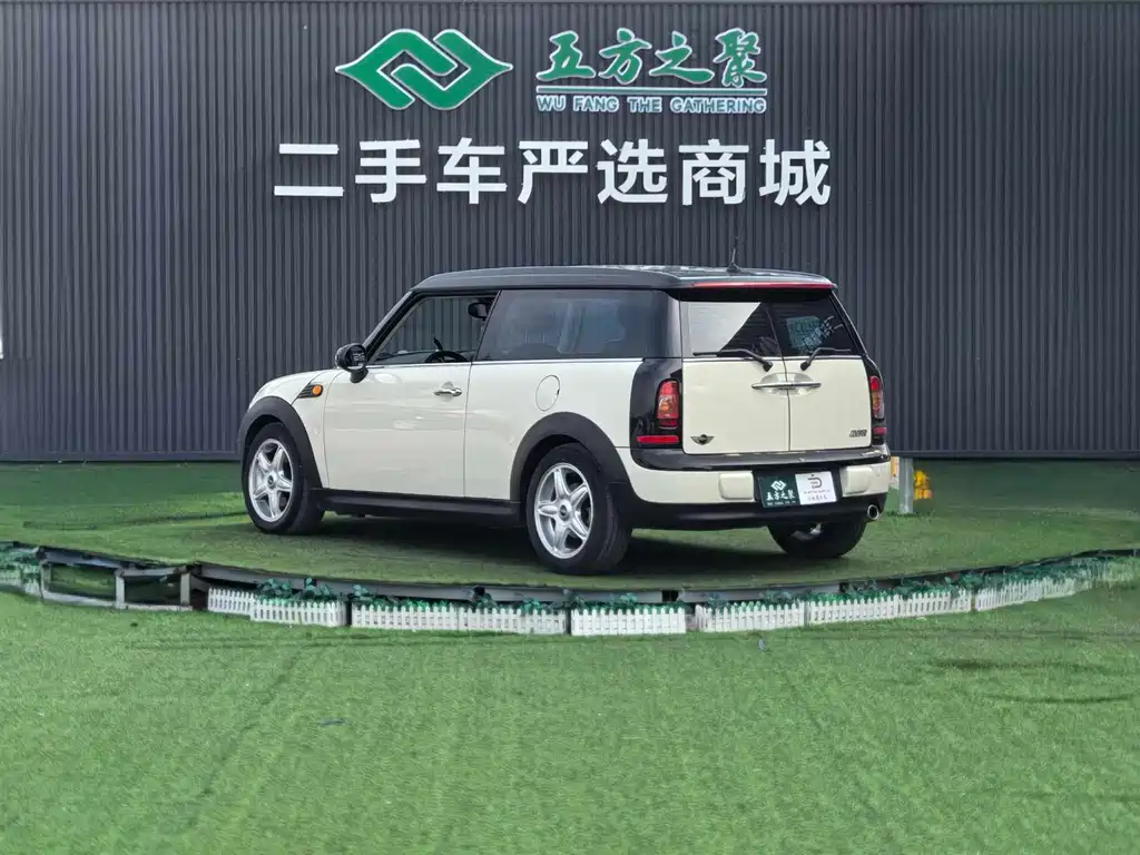 MINI Clubman 2010 — фото 17