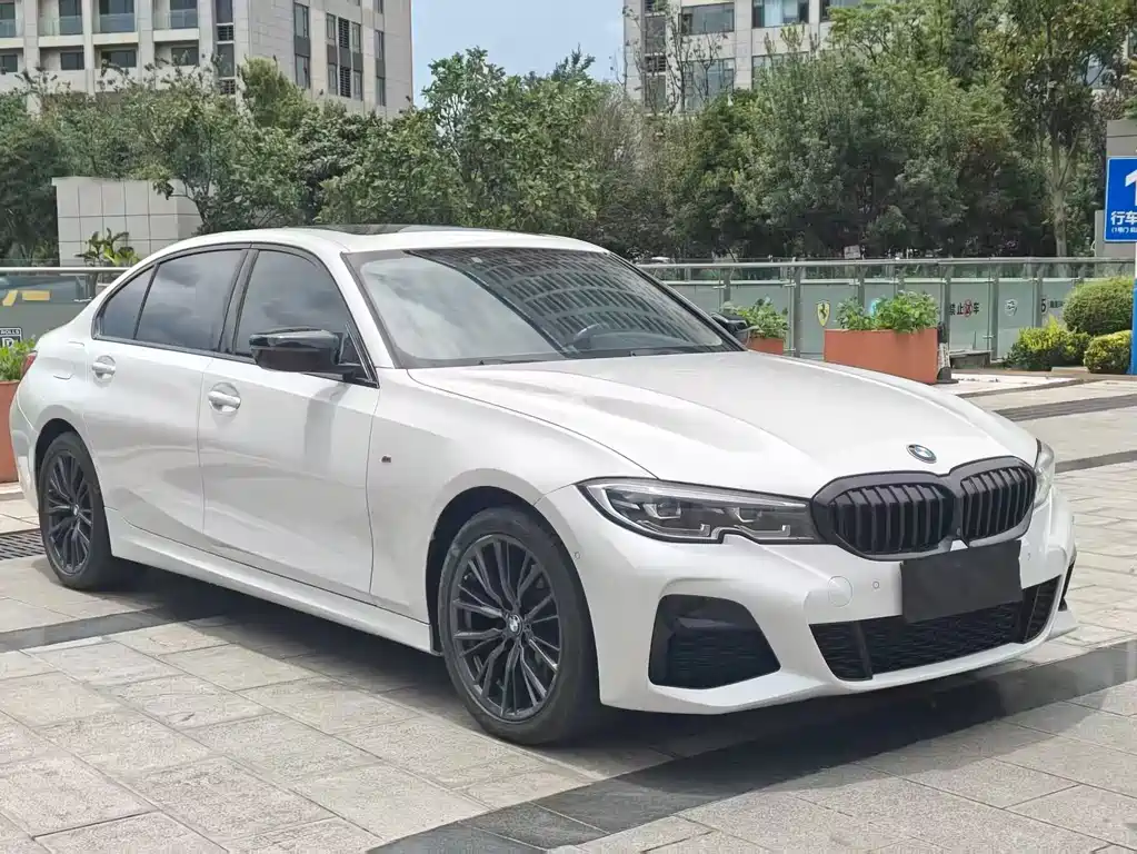 BMW 3 Series 2021