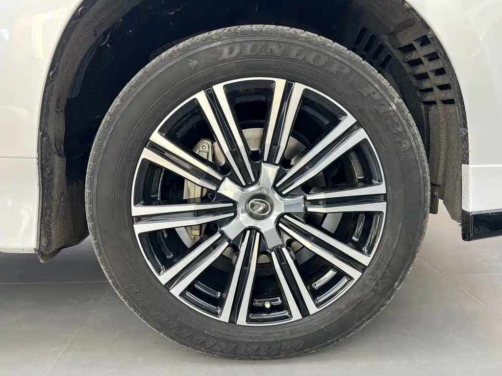 Lexus LX 2022 — фото 24