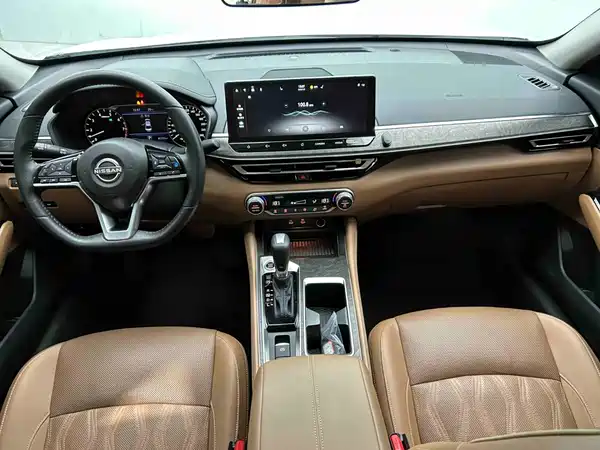 Nissan Teana 2023