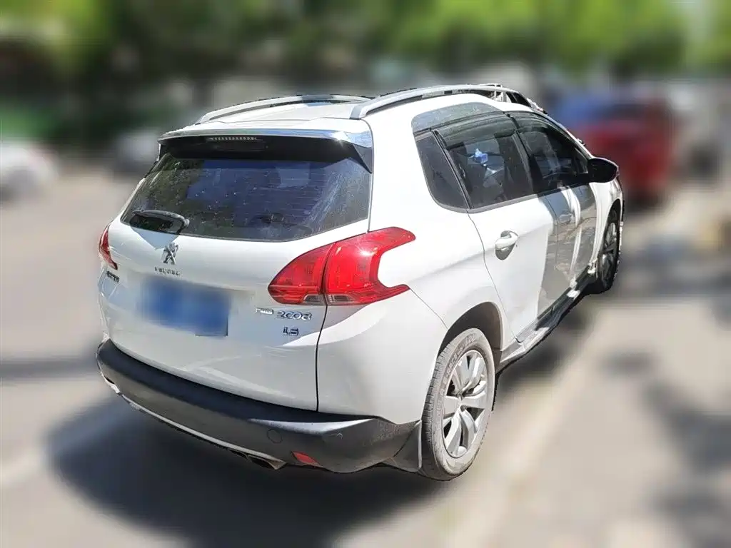 Peugeot 2008 2015 — фото 4