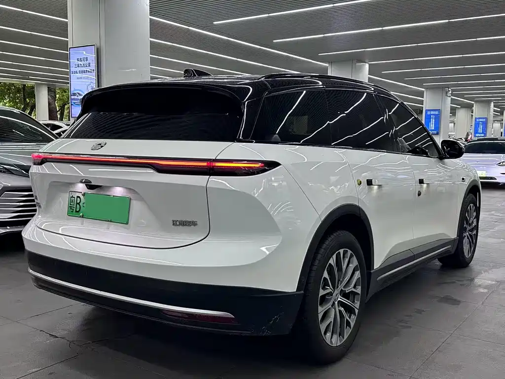NIO ES6 2024