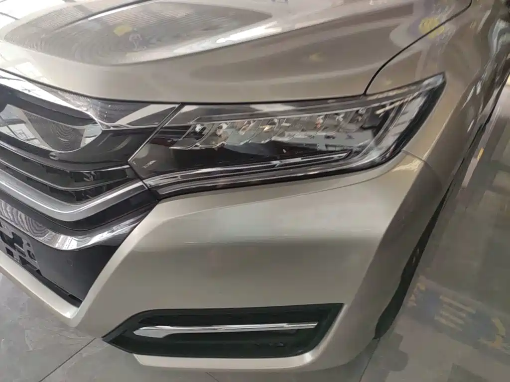Honda UR-V 2017 — фото 24