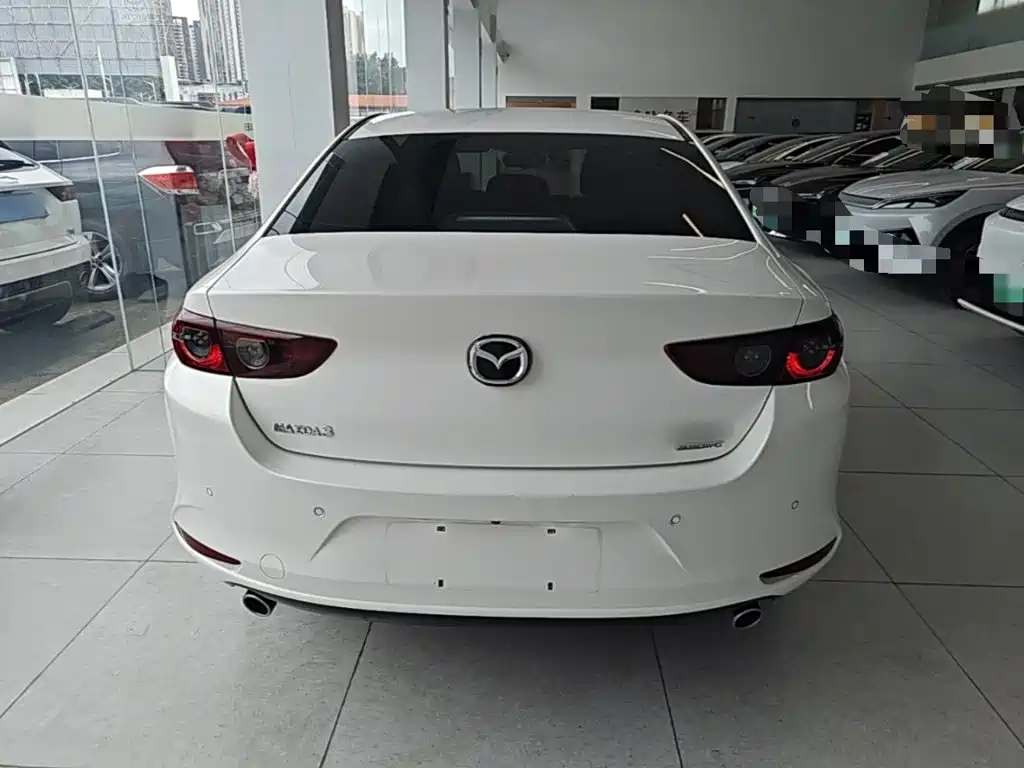 Mazda 3 Axela 2023