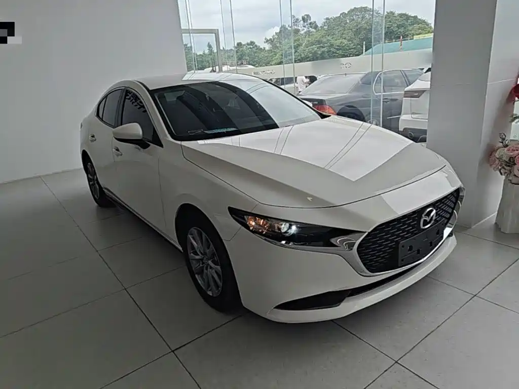 Mazda 3 Axela 2023