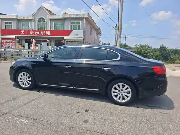 Roewe 950 2013