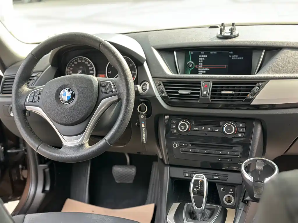 BMW X1 2015 — фото 25