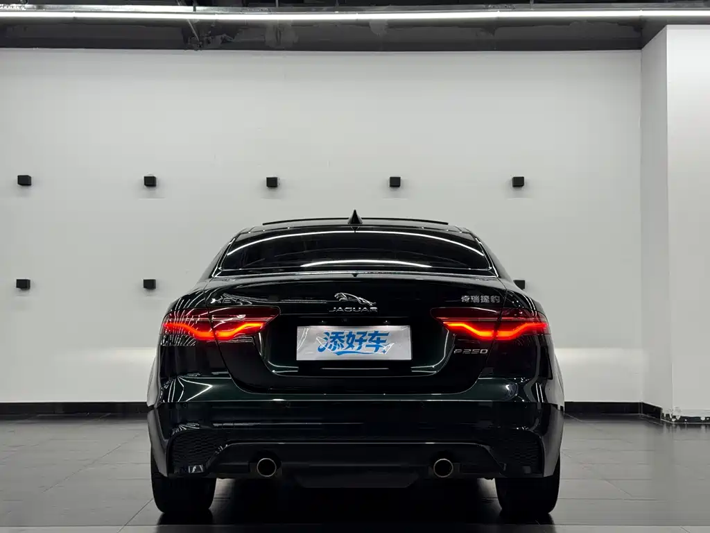 Jaguar XEL 2023 — фото 14