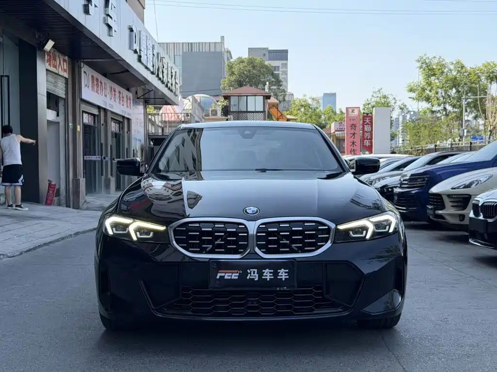 BMW 3 Series 2023