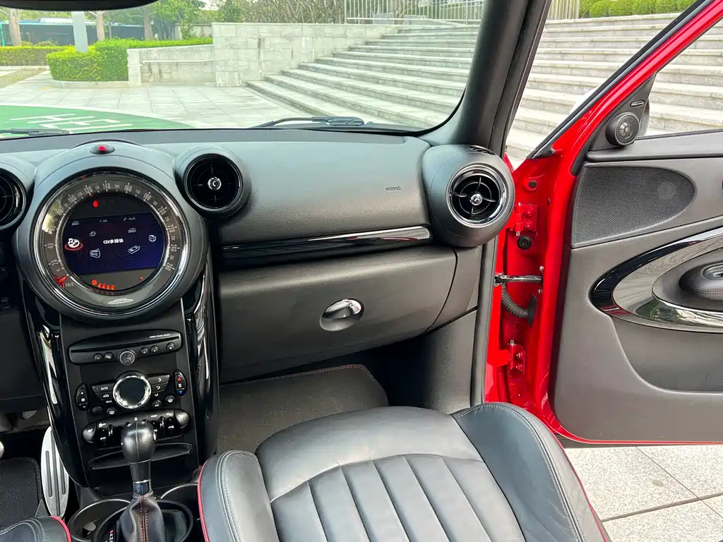MINI JCW PACEMAN 2016 — фото 15