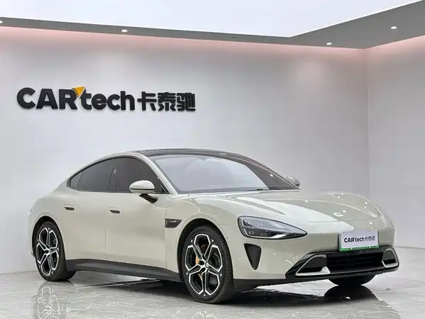 Xiaomi SU7 2024