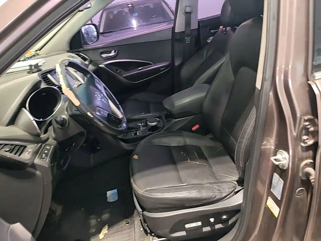Hyundai Santa Fe 2015 — фото 15
