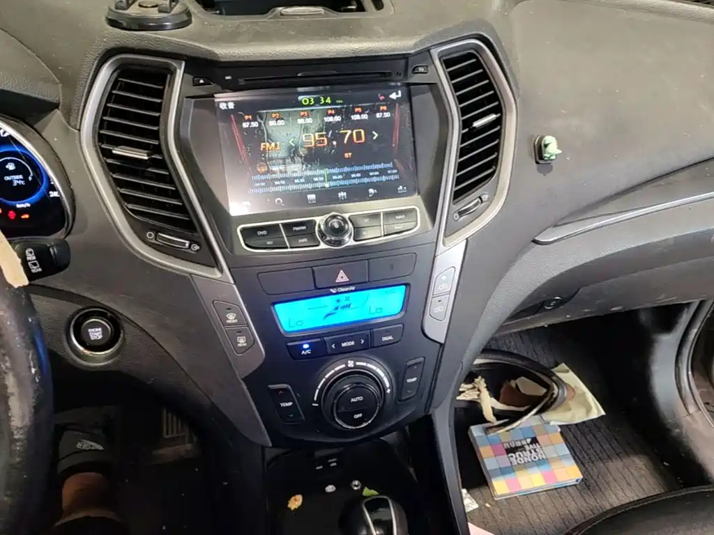 Hyundai Santa Fe 2015 — фото 13
