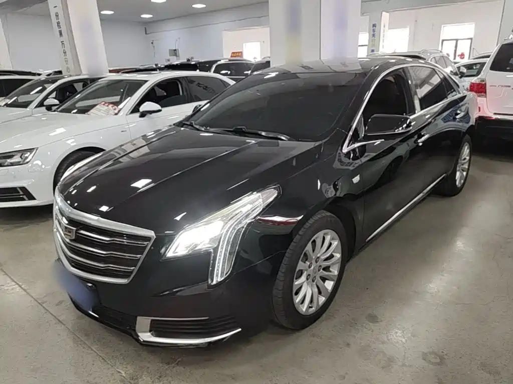 Cadillac XTS 2018 — фото 1