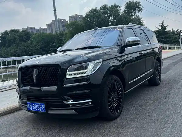 Lincoln Navigator 2020
