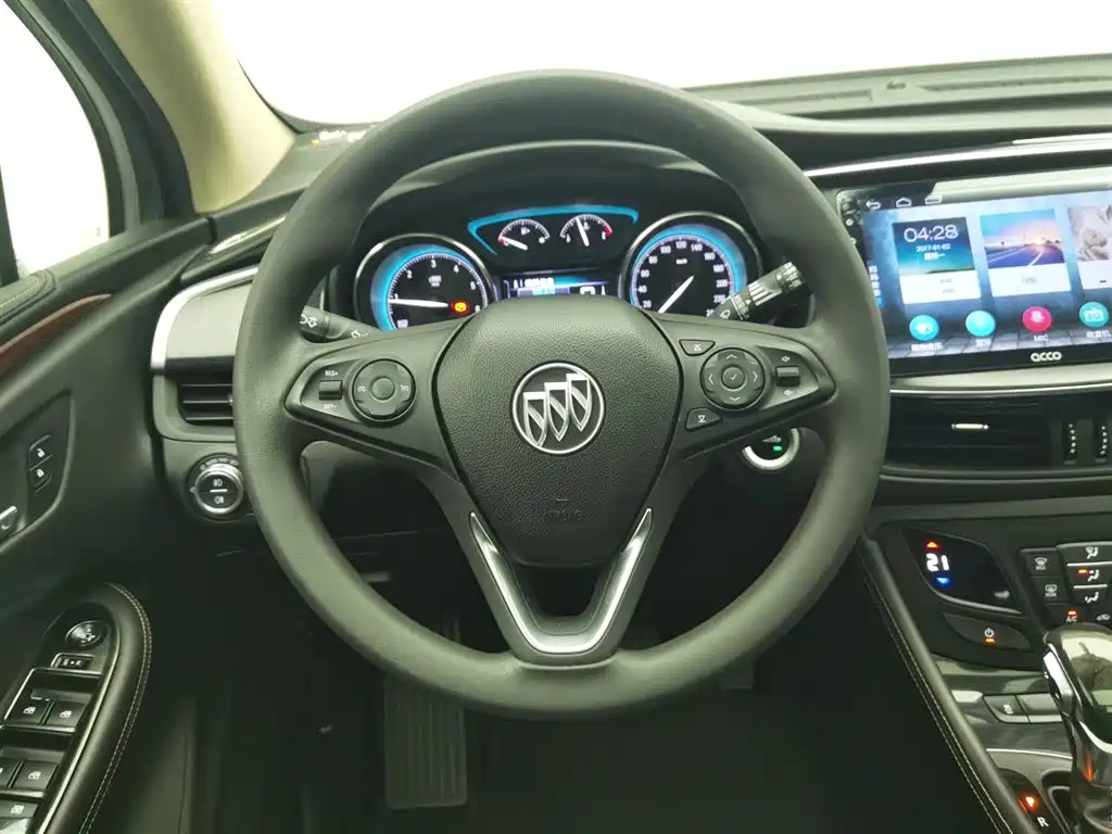 Buick Envision Plus 2017 — фото 11
