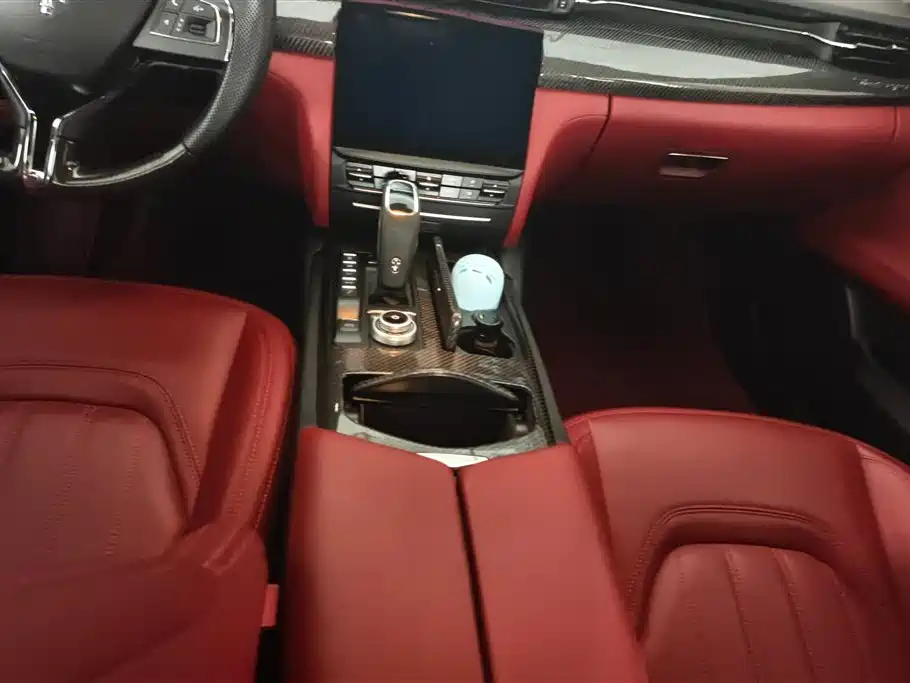Maserati Quattroporte 2014 — фото 16