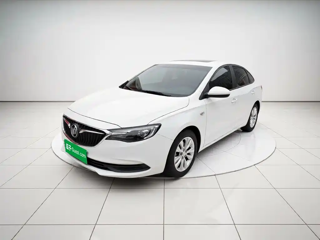 Buick Excelle 2022 — фото 1