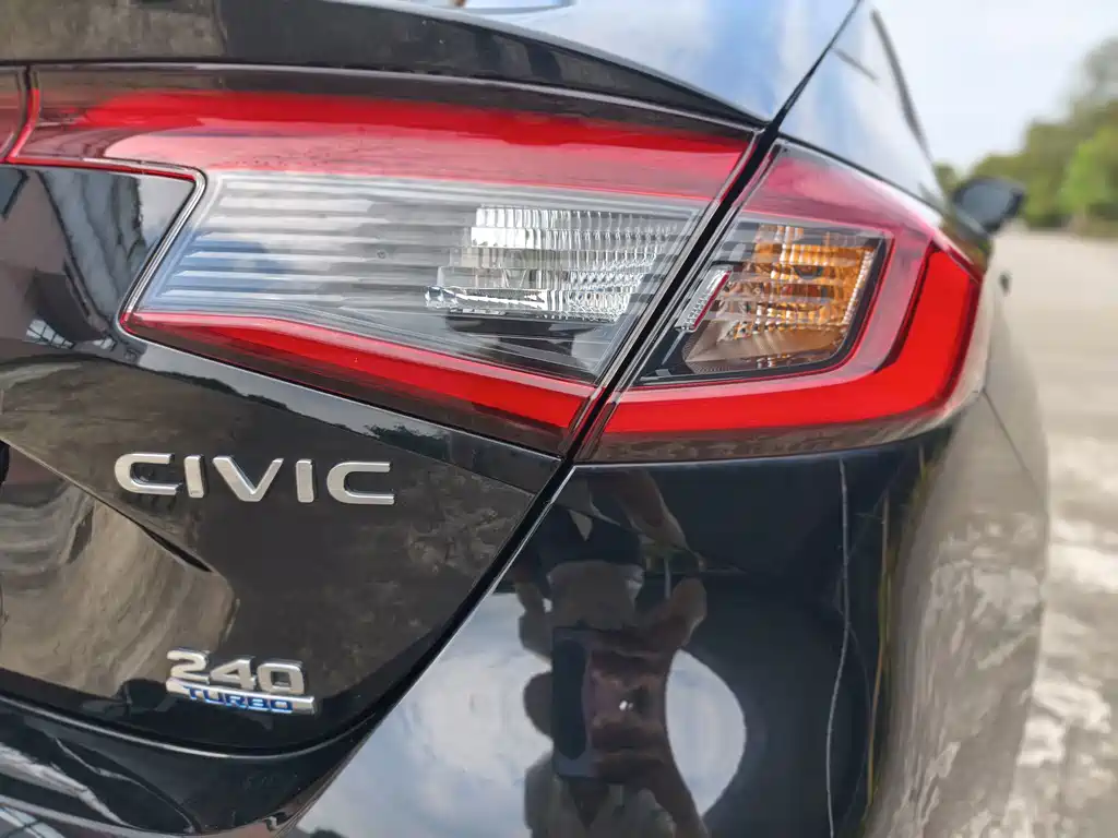 Honda Civic 2024 — фото 18