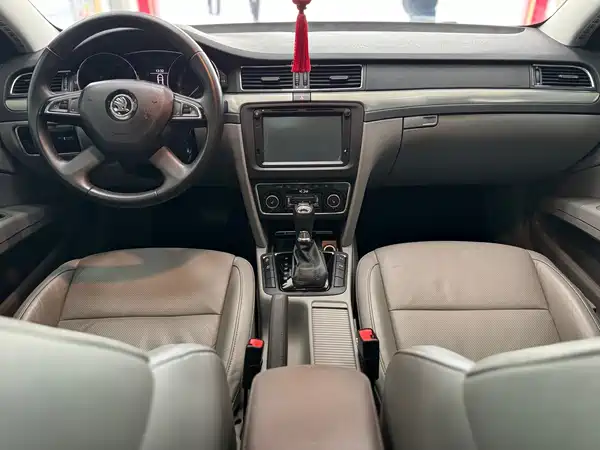 Skoda Superb 2016