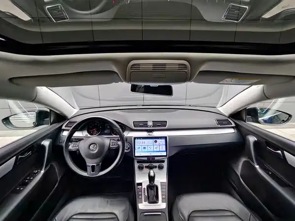 Volkswagen Magotan 2015
