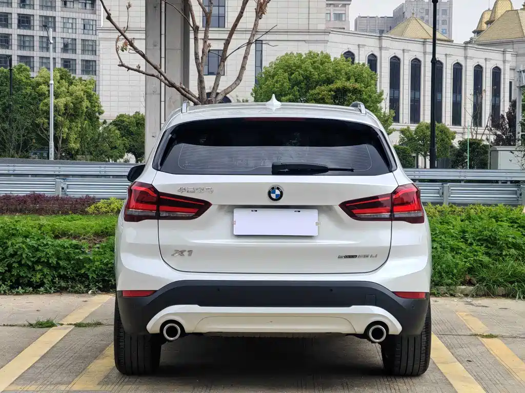 BMW X1 2023 — фото 6