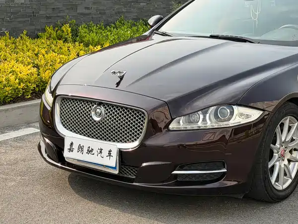 Jaguar XJ 2013