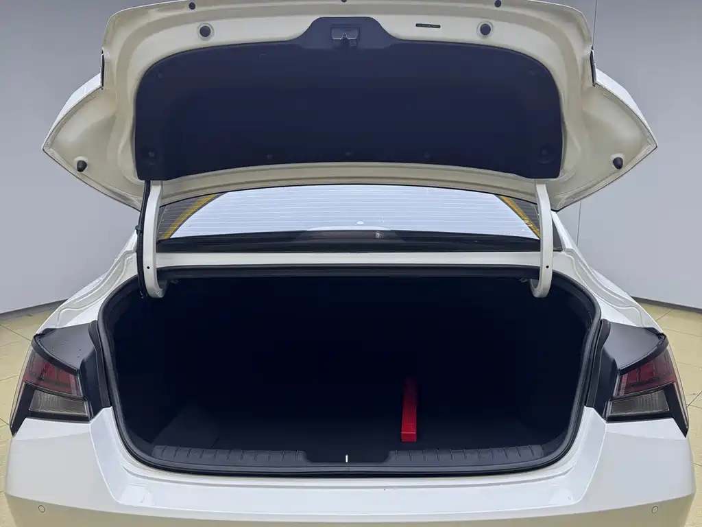 Hyundai Elantra 2022