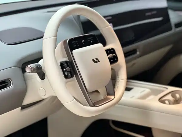 Li Auto i6 2025