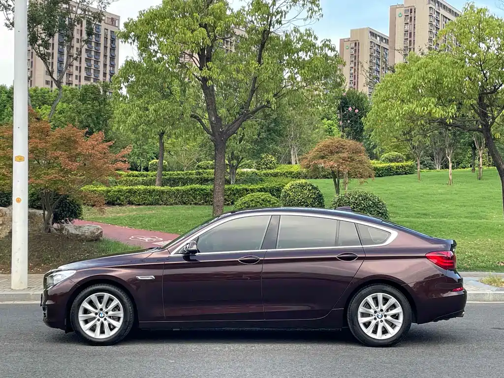 BMW 5 Series GT 2015 — фото 4
