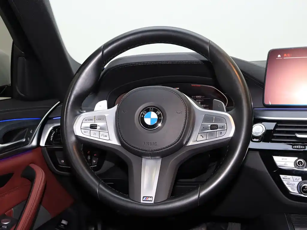 BMW 5 Series 2023 — фото 11