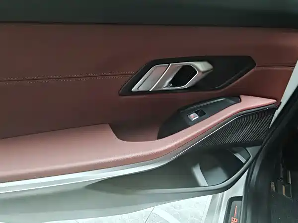 BMW i3 2025