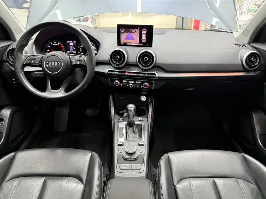 Audi Q2L 2023 — фото 19