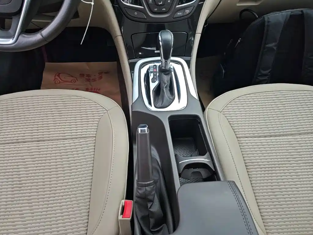 Buick Regal 2015 — фото 14