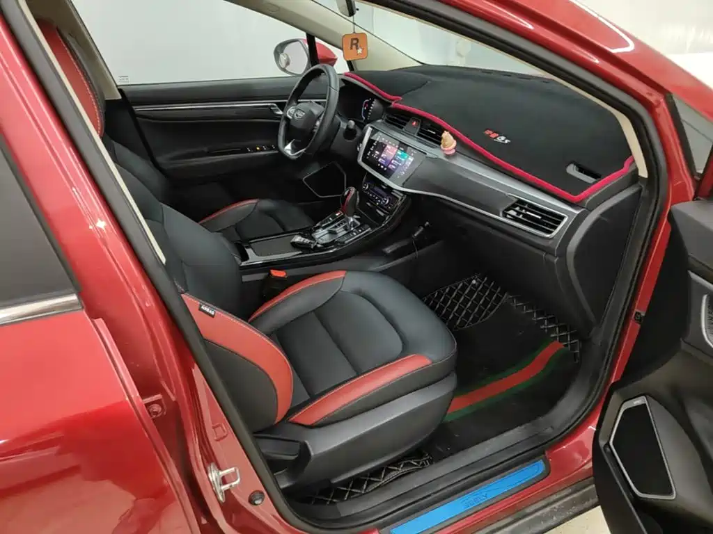 Geely Emgrand GS 2020 — фото 25