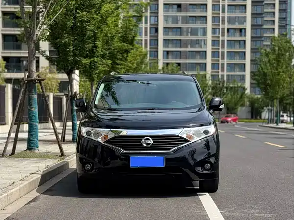 Nissan Quest 2015