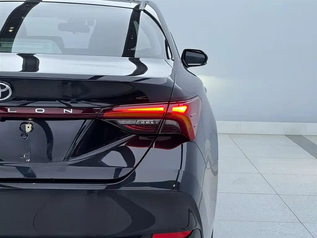 Toyota Avalon 2022 — фото 13