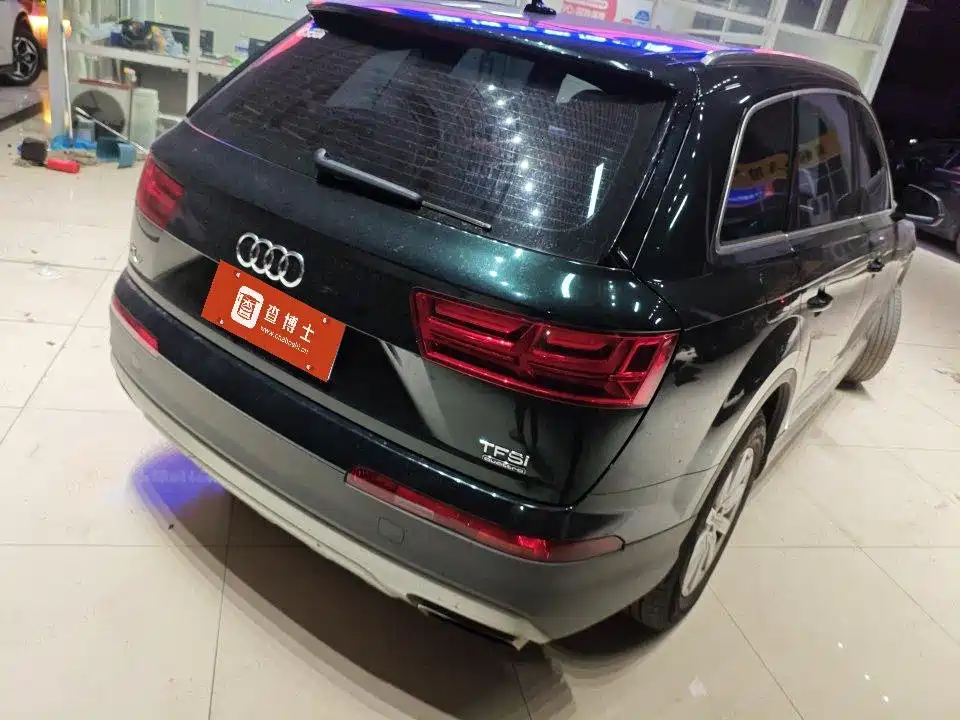 Audi Q7 2017 — фото 2
