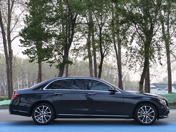 Mercedes-Benz E-Class 2017