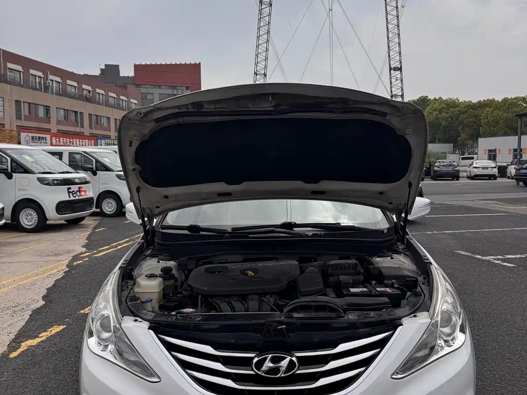 Hyundai Sonata 2016 — фото 16