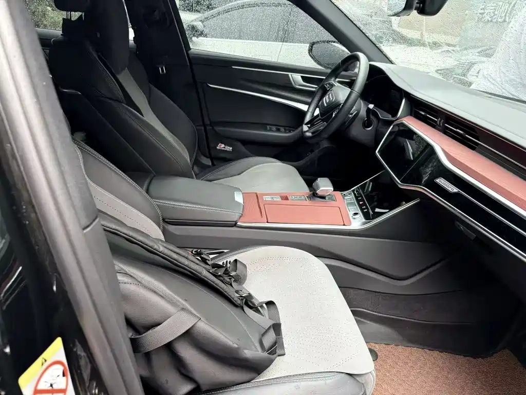 Audi A6L 2024
