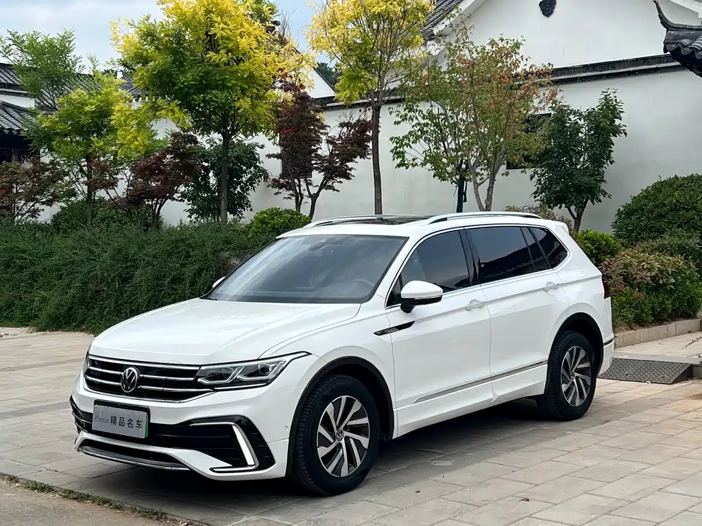 Volkswagen Tiguan L PHEV 2022