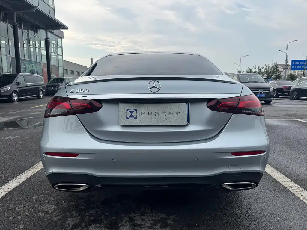 Mercedes-Benz E-Class 2020 — фото 12