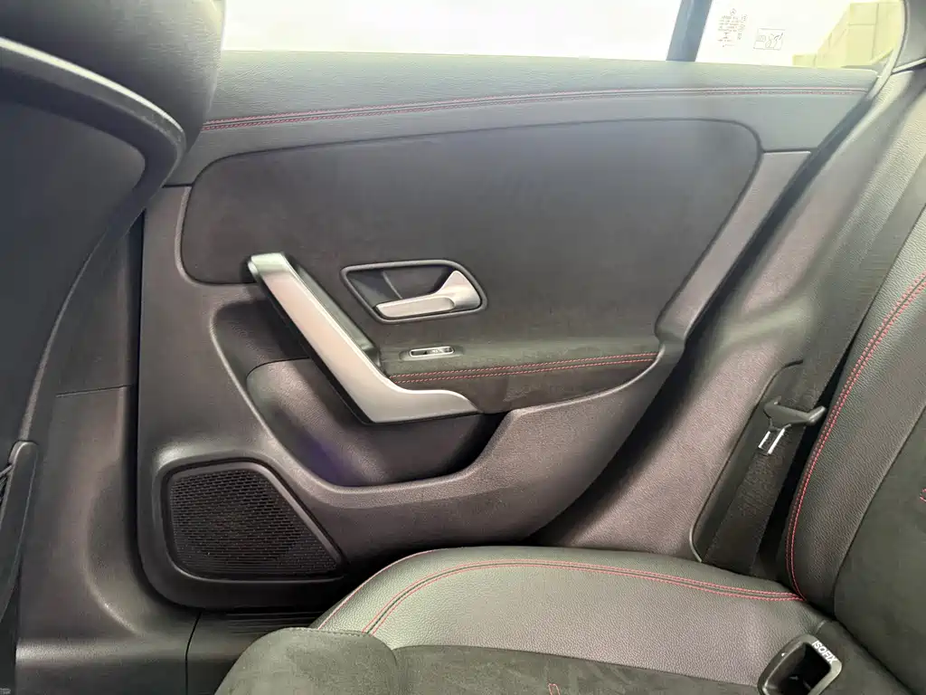Mercedes-Benz CLA 2020 — фото 33