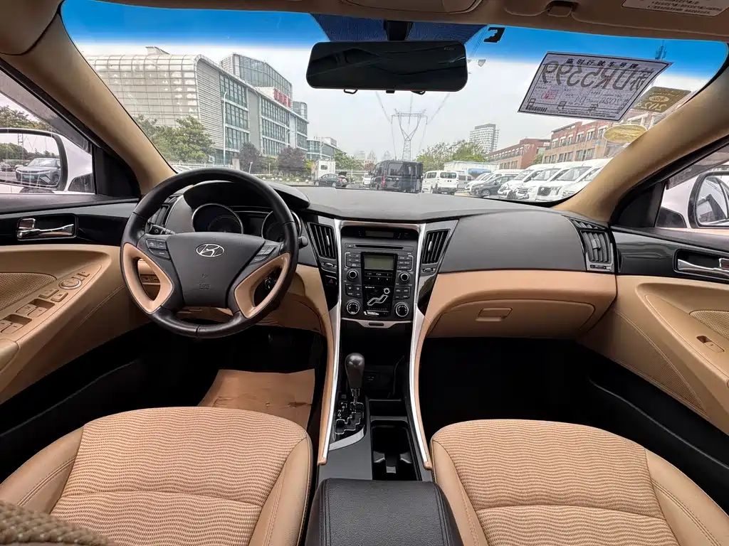 Hyundai Sonata 2016 — фото 14
