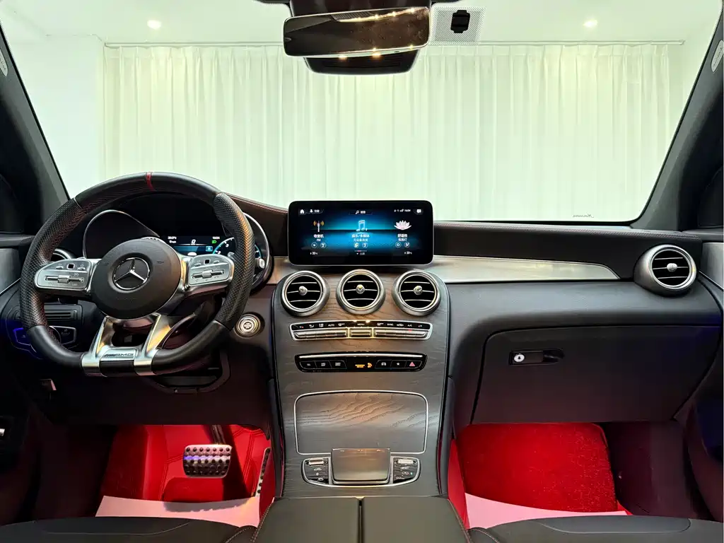 Mercedes-Benz GLC AMG 2022 — фото 7