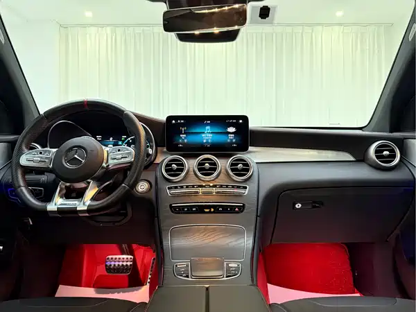 Mercedes-Benz GLC AMG 2022