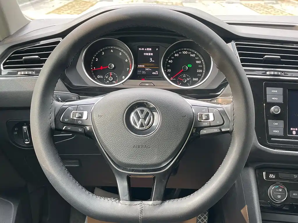 Volkswagen Tiguan L 2019 — фото 19