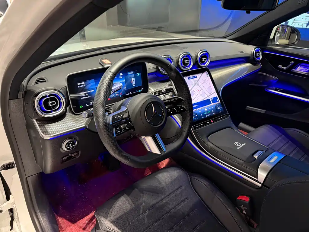 Mercedes-Benz C-Class 2025 — фото 7