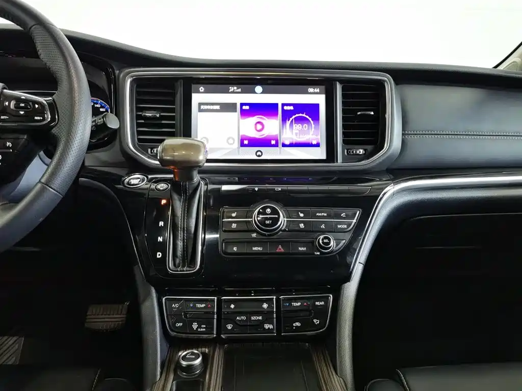 GAC Motor Trumpchi M8 2020 — фото 12